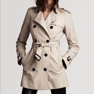 BURBERRY TRENCH